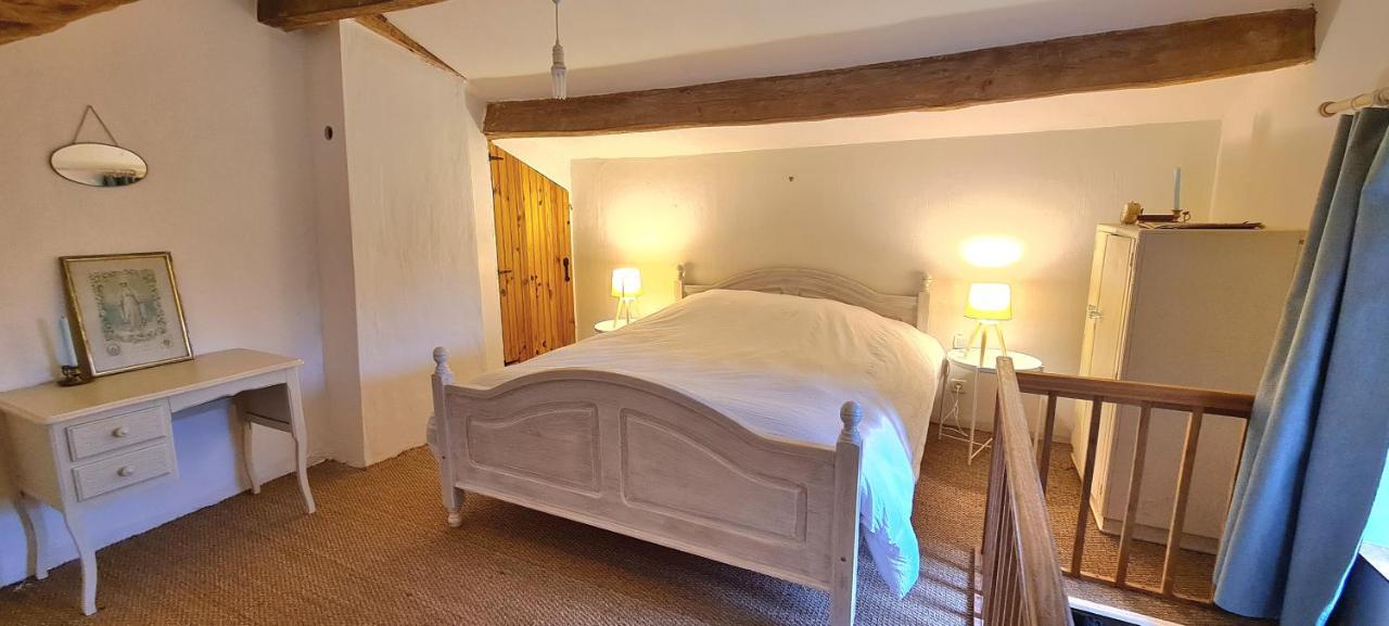 Villa Le Terrier maison de campagne 250 m2 grande capacité 20 couchages, 4500m2 de terrain à Saint-Pierre-du-Chemin Extérieur photo