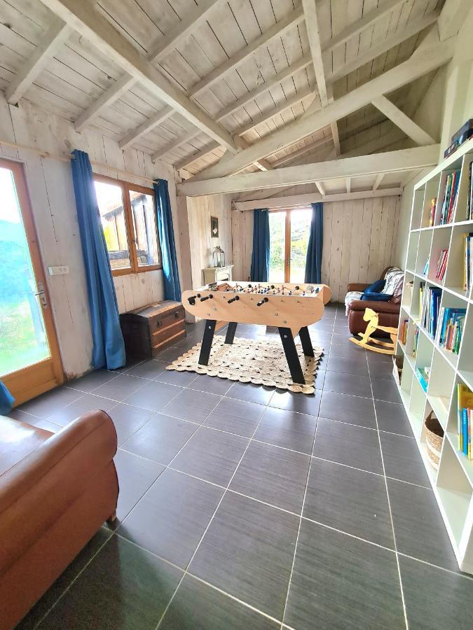 Villa Le Terrier maison de campagne 250 m2 grande capacité 20 couchages, 4500m2 de terrain à Saint-Pierre-du-Chemin Extérieur photo